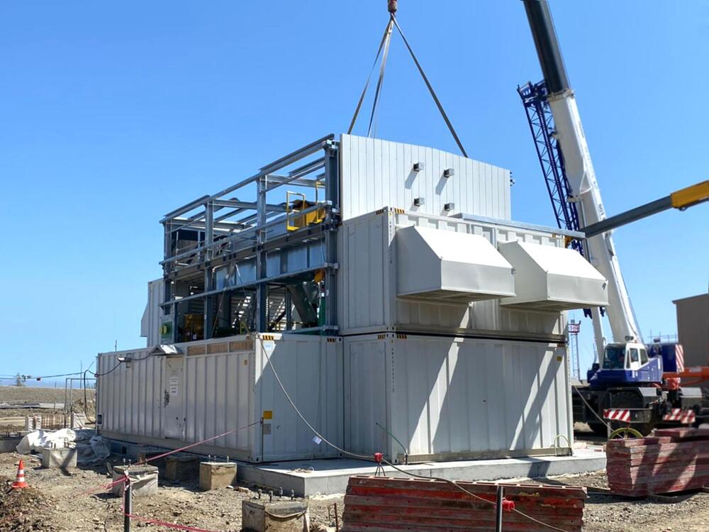 3,5mw 10kv-Notstrom-Dieselaggregat Die Installation vor Ort hat begonnen.